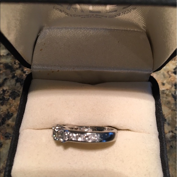 Zales Round cut past, present and future ring. - Picture 6 of 9